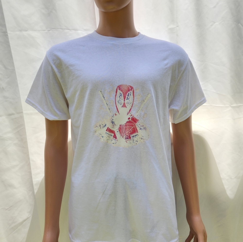 I'm selling a very nice shirt online with a nice logo